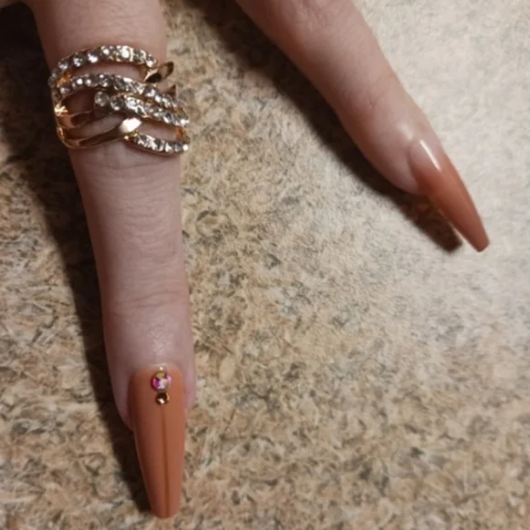 ⭐️Ring #4⭐️ 4.5 Size Rings. NWT. Silver colors, gold colors, faux diamonds. - Picture 13 of 16